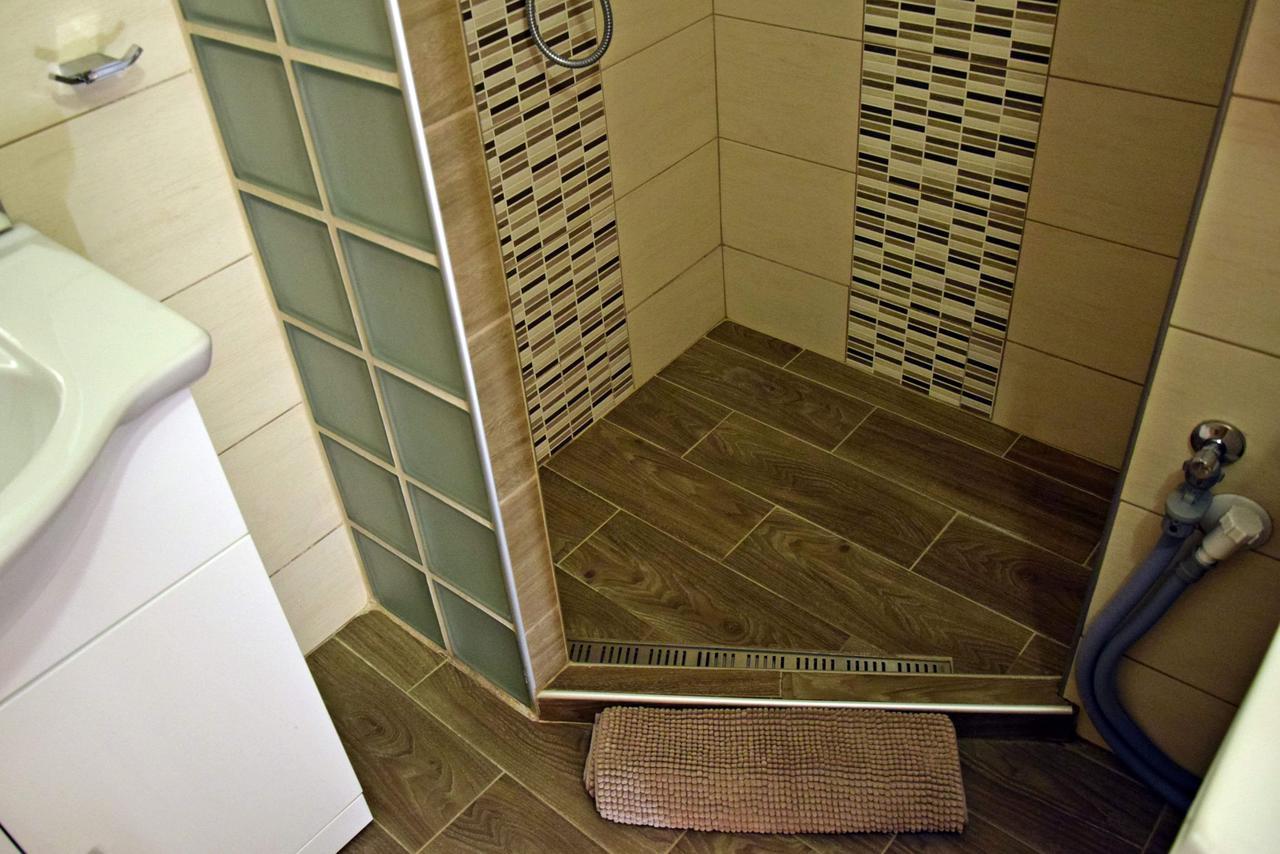 Weninger Studio Apartman Kiskunhalas Luaran gambar